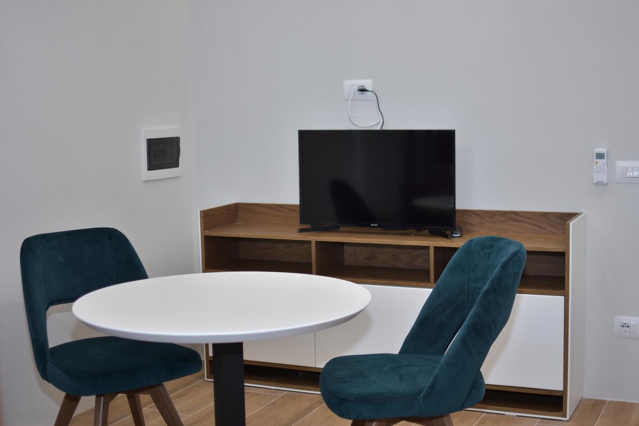 Airen Hotel Velipojë Zewnętrze zdjęcie