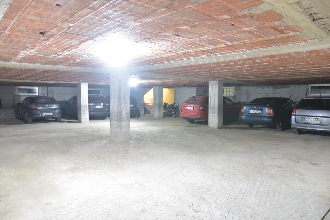 Airen Hotel Velipojë Zewnętrze zdjęcie