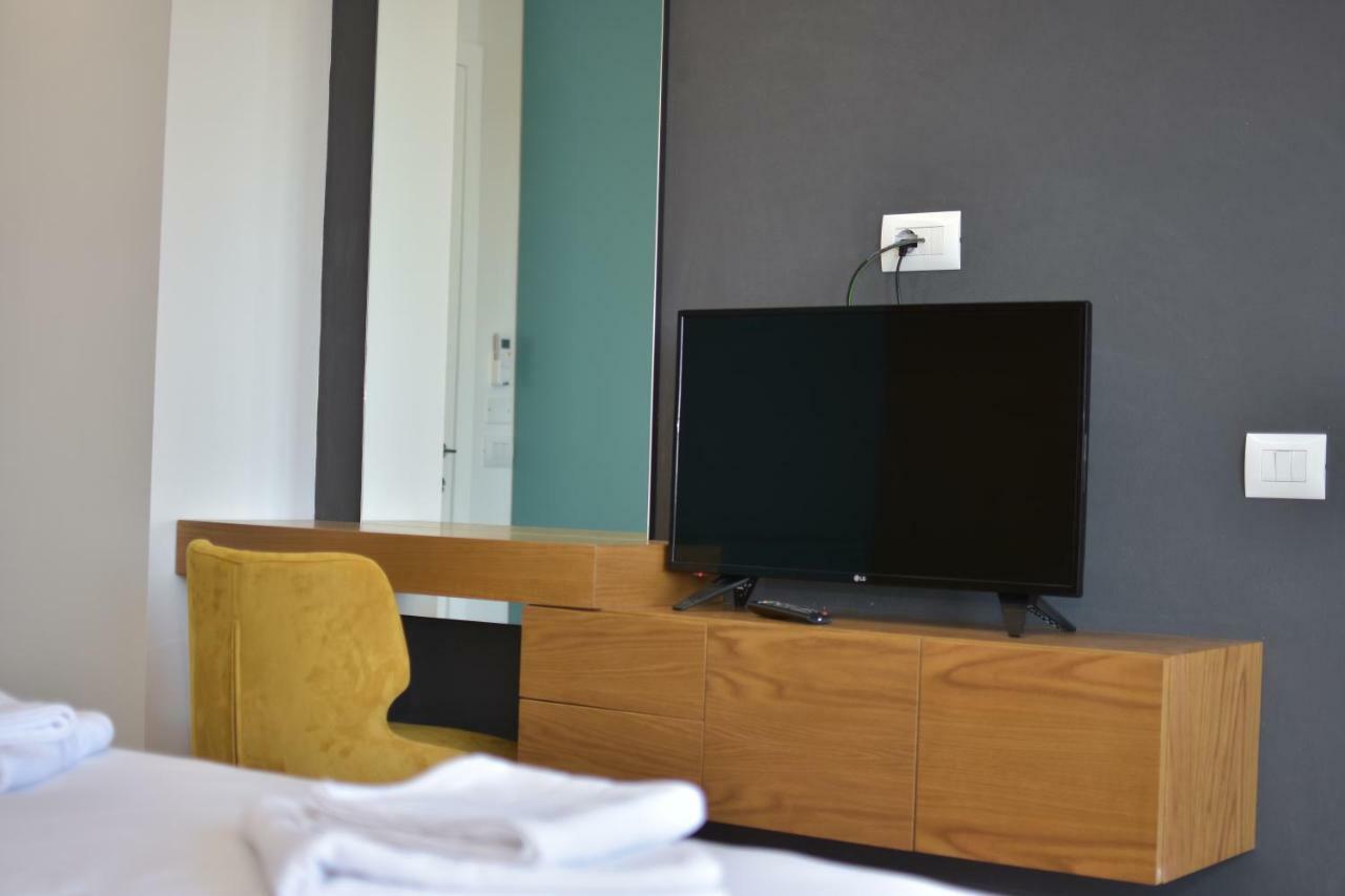 Airen Hotel Velipojë Zewnętrze zdjęcie