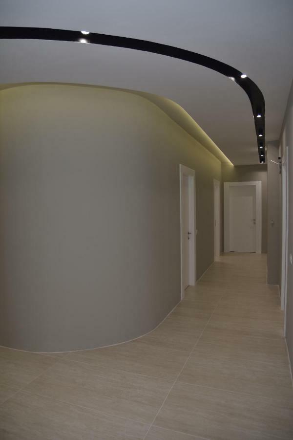 Airen Hotel Velipojë Zewnętrze zdjęcie